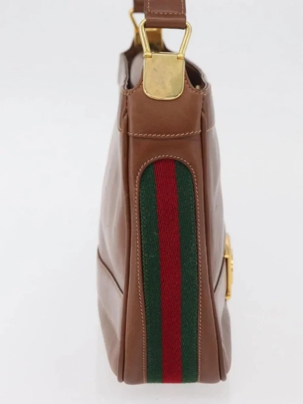 Gucci brand	gucci color	gold